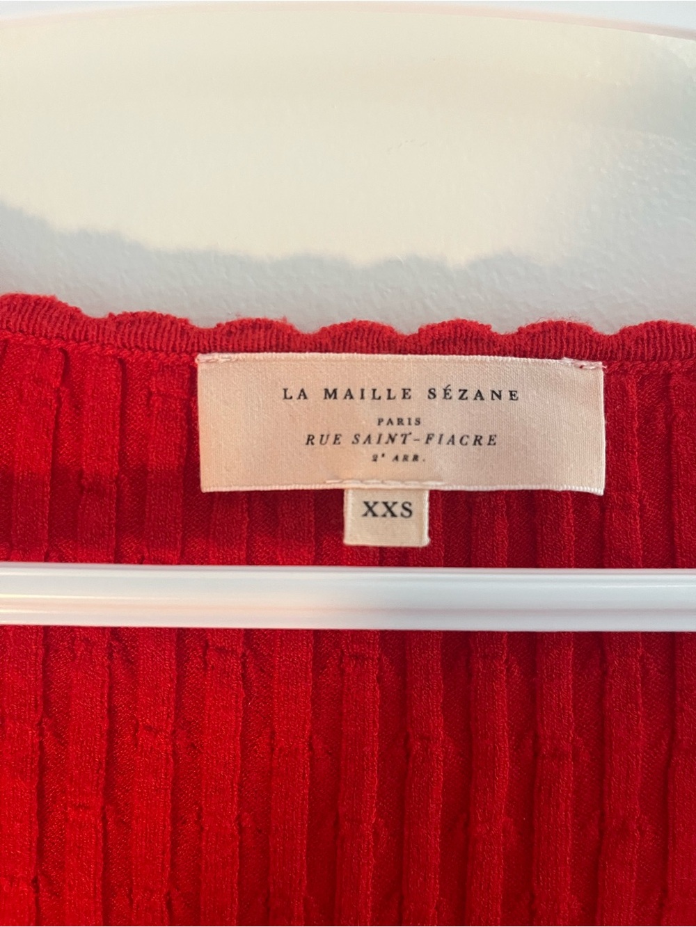 Red Scalloped Ribbed Button-Front Cardigan - Picture 4 of 6